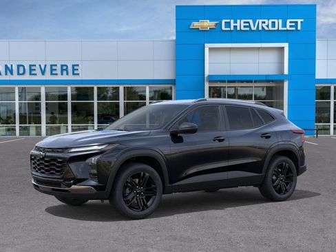 New 2026 Chevrolet Trax ACTIV w/ Driver Confidence Package FWD image 2