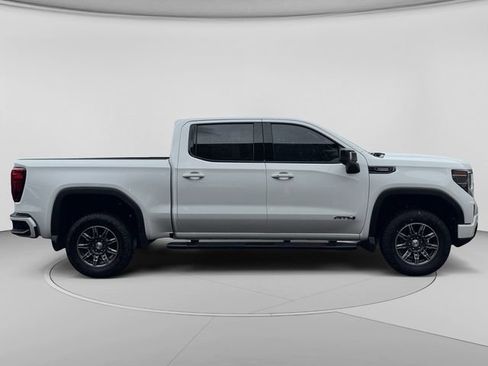 Used 2024 GMC Sierra 1500 AT4 w/ AT4 Preferred Package AWD/4WD image 6