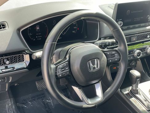 Certified 2022 Honda Civic EX-L image 4