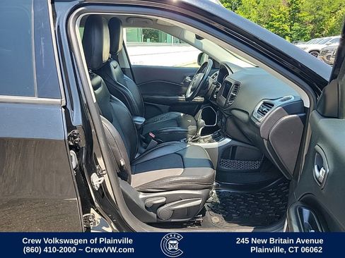 Used 2019 Jeep Compass Latitude AWD/4WD image 16
