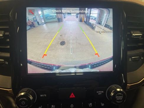 Used 2022 RAM 1500 Limited w/ Body Color Bumper Group AWD/4WD image 21