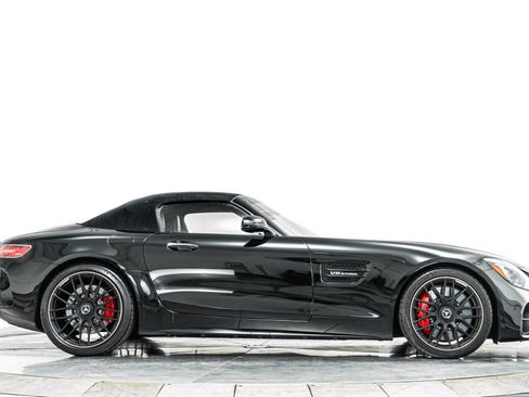 Used 2018 Mercedes-Benz AMG GT C image 18