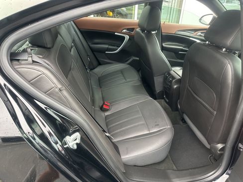 Used 2017 Buick Regal Sport Touring FWD image 9