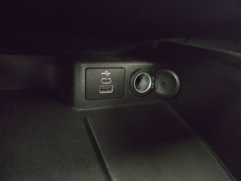 Used 2024 Ford Escape ST-Line AWD/4WD image 25
