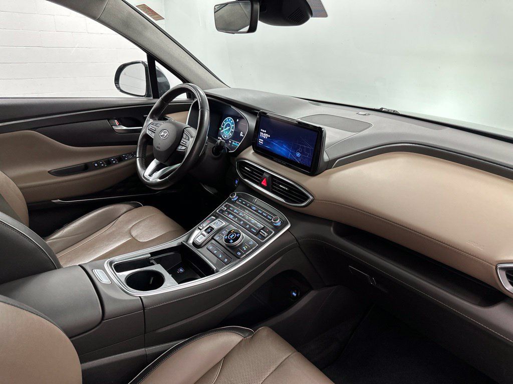 Used 2022 Hyundai Santa Fe Limited AWD/4WD image 28