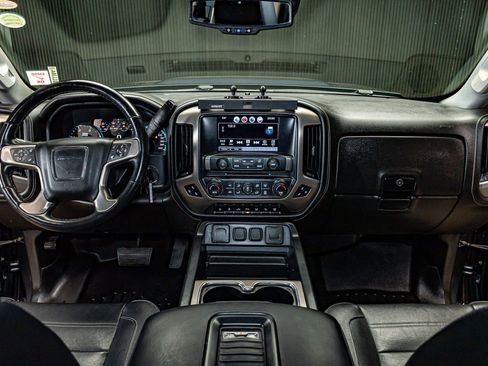 Used 2018 GMC Sierra 2500 Denali w/ Duramax Plus Package image 14