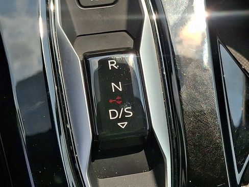 Used 2025 Audi Q5 Premium w/ Convenience Package AWD/4WD image 15