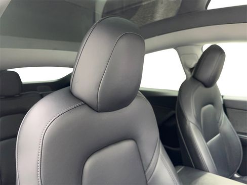 Used 2021 Tesla Model Y Performance image 45