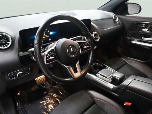 Used 2022 Mercedes-Benz GLA 250 4MATIC image 10