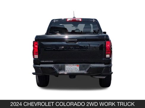 Used 2024 Chevrolet Colorado W/T image 9