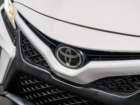 Certified 2020 Toyota Camry SE w/ Carpet Mat Package FWD image 8