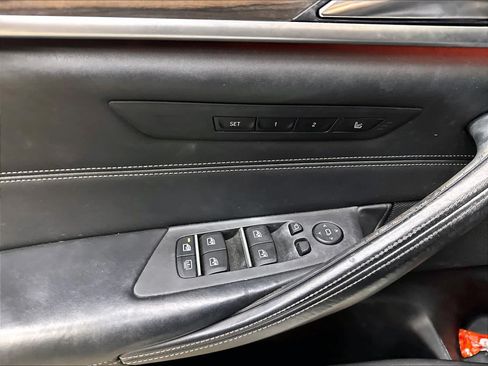 Used 2017 BMW 530i RWD image 35