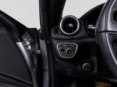 Used 2016 Ferrari California T image 38