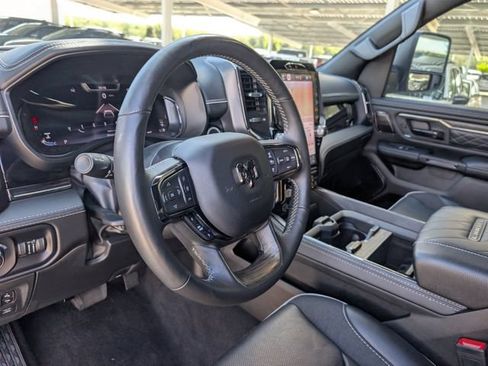 Used 2025 RAM 1500 Limited w/ Off Road Group AWD/4WD image 9
