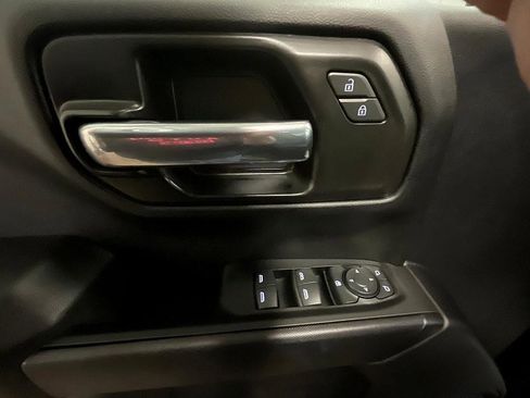 Used 2022 Chevrolet Silverado 1500 Custom image 28
