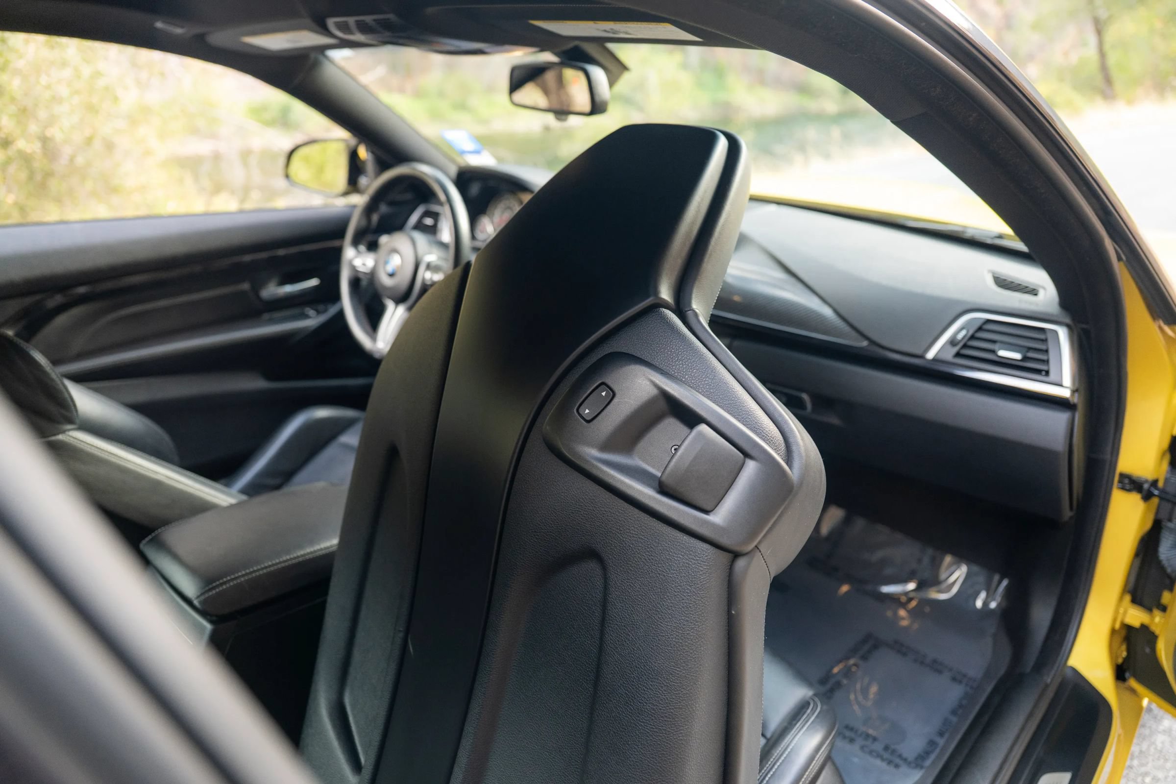 Used 2016 BMW M4 Coupe RWD image 45