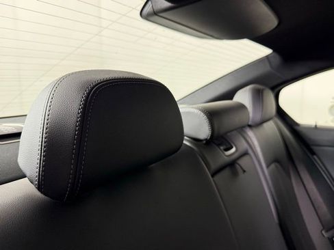 Used 2025 BMW 330i xDrive Sedan w/ Convenience Package image 26