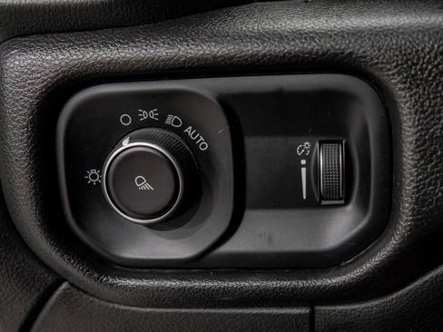 Used 2022 RAM 2500 Big Horn AWD/4WD image 28