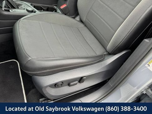 Used 2023 Volkswagen Taos SE w/ Panoramic Sunroof Package AWD/4WD image 30