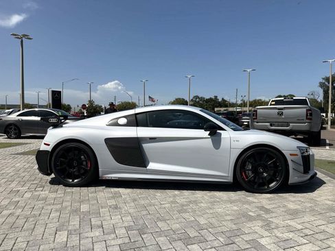 Used 2018 Audi R8 V10 plus AWD/4WD image 6