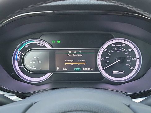 Used 2020 Kia Niro LXS FWD image 19