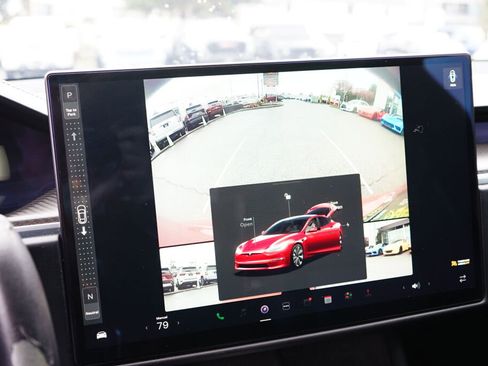 Used 2021 Tesla Model S Plaid image 15