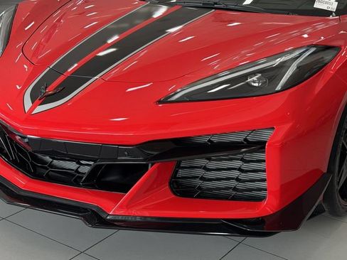 New 2026 Chevrolet Corvette Z06 w/ Z07 Performance Package RWD image 8