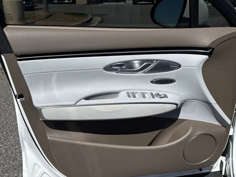 Used 2026 Genesis GV70 2.5T Advanced image 10