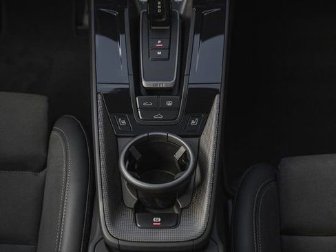 Used 2025 Porsche 911 Carrera GTS image 22