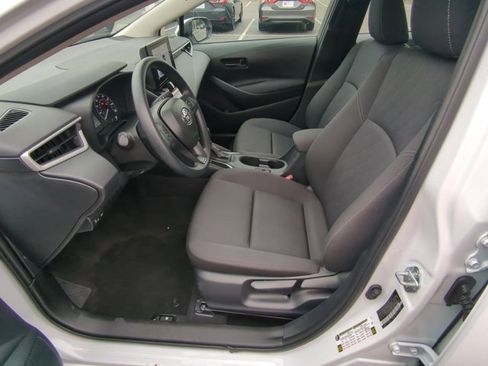 Certified 2025 Toyota Corolla LE image 8