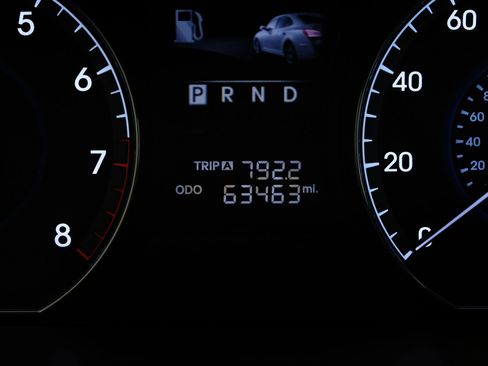 Used 2013 Hyundai Equus Signature image 22