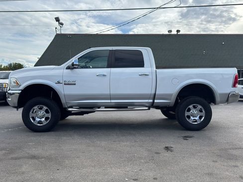 Used 2014 RAM 2500 Laramie image 7