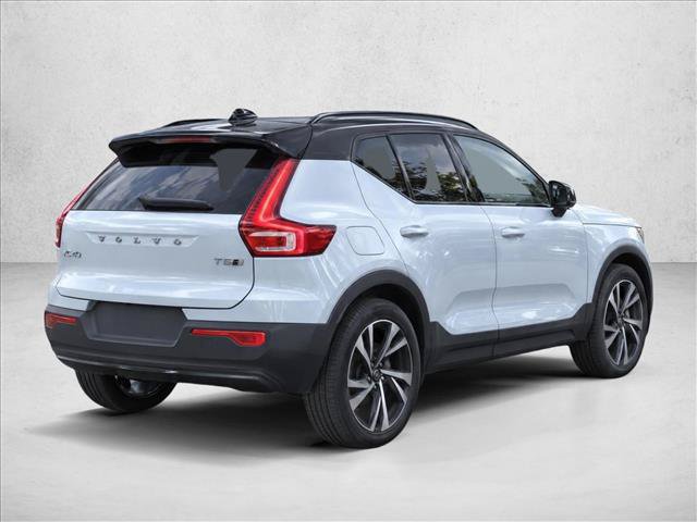 Used 2021 Volvo XC40 T5 R-Design w/ Advanced Package AWD/4WD image 7
