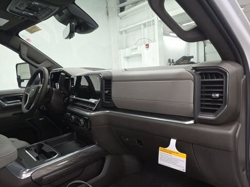 New 2026 Chevrolet Silverado 2500 LTZ w/ LTZ Premium Package image 27