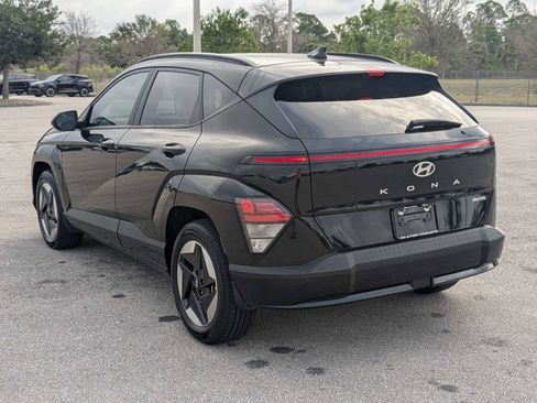 Used 2024 Hyundai Kona SEL FWD image 8