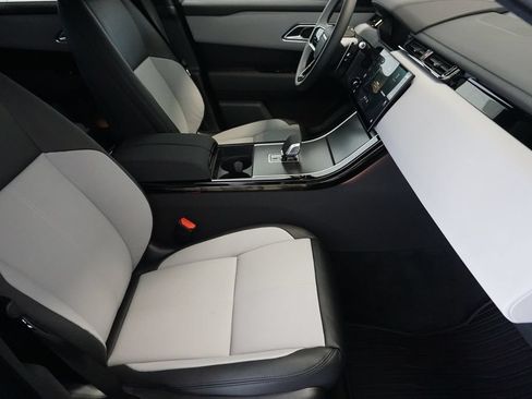New 2026 Land Rover Range Rover Velar Dynamic SE AWD/4WD image 23