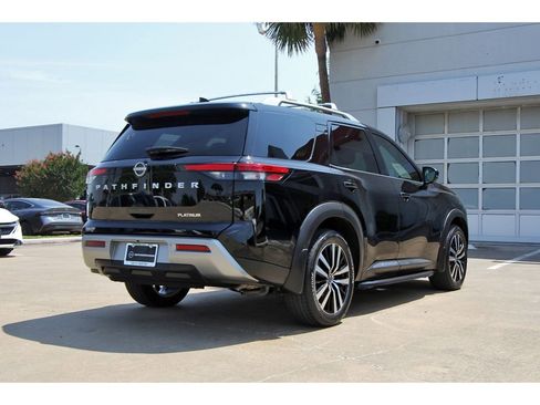 Used 2024 Nissan Pathfinder Platinum w/ Cargo Package FWD image 4