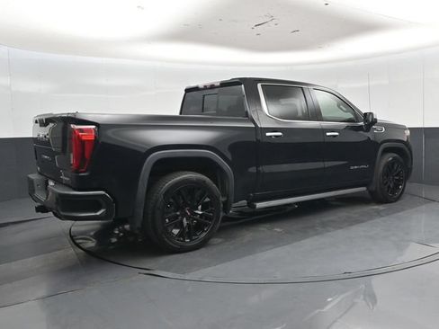 Used 2020 GMC Sierra 1500 Denali w/ Denali Carbonpro Edition AWD/4WD image 3