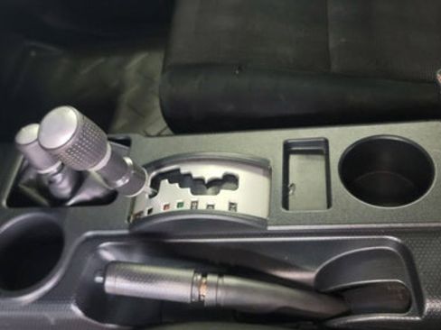 Used 2007 Toyota FJ Cruiser 4WD image 12