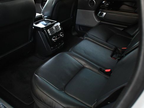 Used 2019 Land Rover Range Rover Long Wheelbase Supercharged AWD/4WD image 26