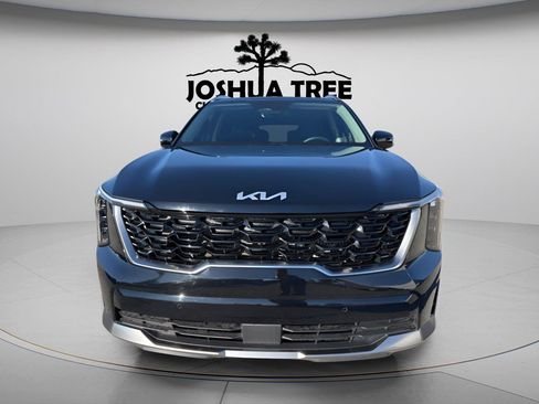 Used 2025 Kia Sorento EX w/ Panoramic Sunroof Package FWD image 2