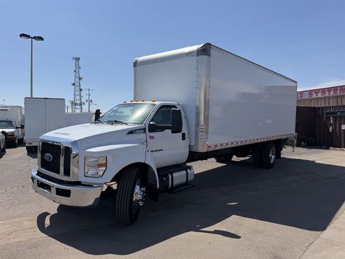 Used 2023 Ford F650 2WD Regular Cab Super Duty image 6