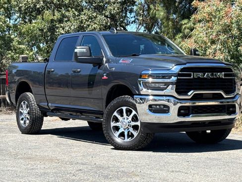 Used 2025 RAM 2500 Tradesman AWD/4WD image 2