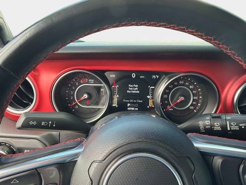 Used 2022 Jeep Wrangler Unlimited Rubicon image 28