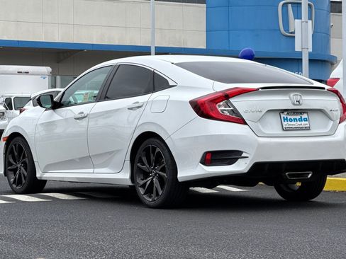 Used 2020 Honda Civic Sport image 3