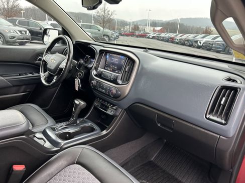 Used 2020 Chevrolet Colorado Z71 image 17