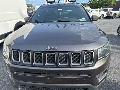 Used 2021 Jeep Compass Latitude AWD/4WD image 9