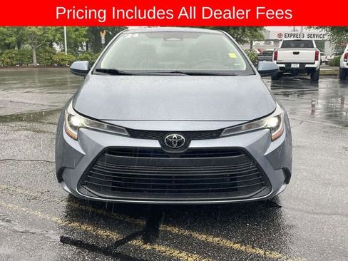 Used 2024 Toyota Corolla LE FWD image 8