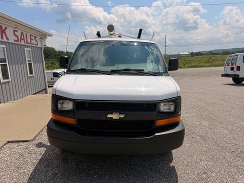 Used 2014 Chevrolet Express 1500 RWD image 5