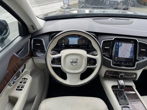 Used 2016 Volvo XC90 T6 Momentum w/ Momentum Plus Package image 24